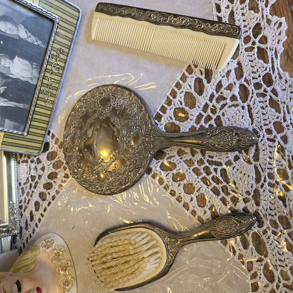 Vintage Victorian Silver Plate Vanity Dresser Set-TIA - Picture 10 of 10